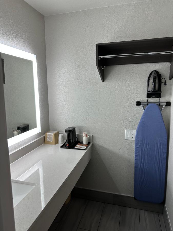 Sleepy Traveler Motel Wagoner 外观 照片